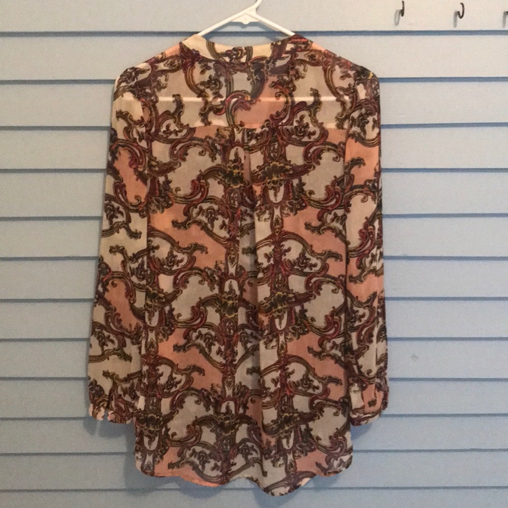 Candie’s sheer pink button down blouse - Picture 4 of 9